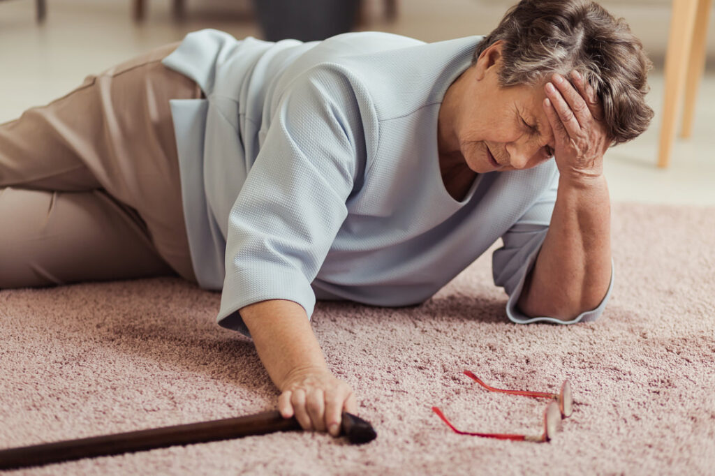 Osteoporóza: Příznaky, příčiny, prevence a léčba | Kompletní průvodce